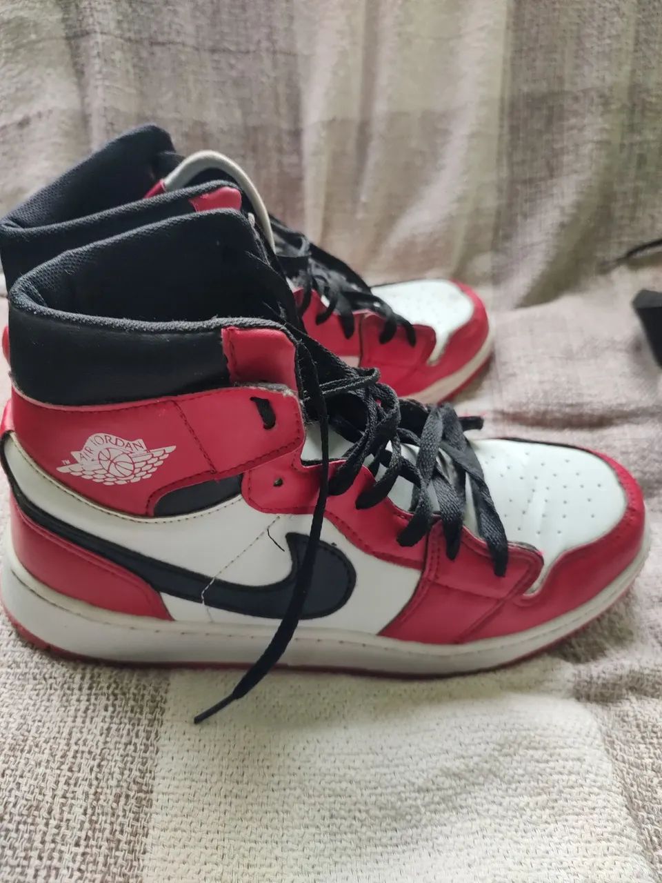 Nike Jordan Ain 1mid Chicago