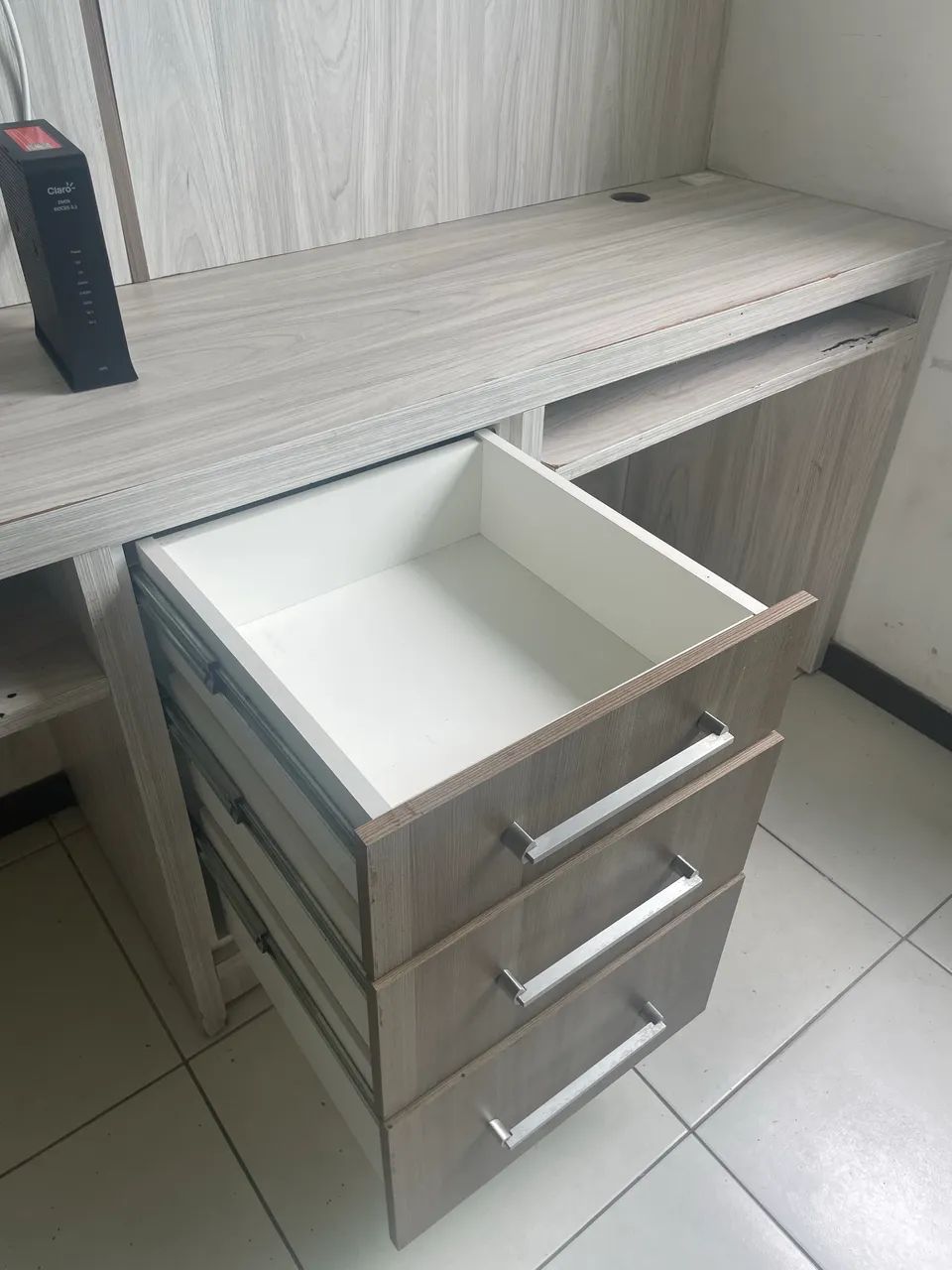 Mesa para Quarto com Painel para TV - Foto 4