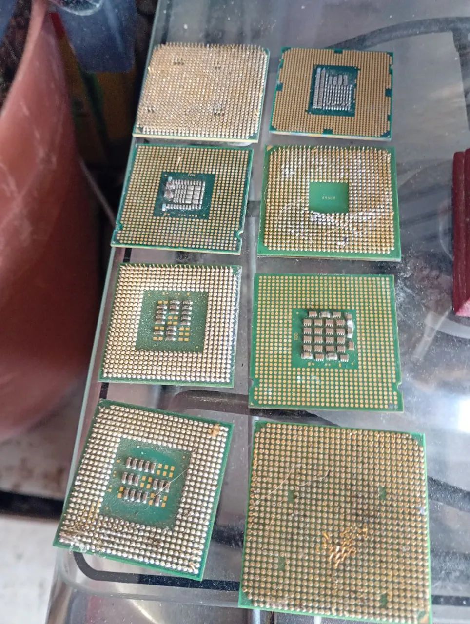 9 processadores sendo que 1 tá repitido!