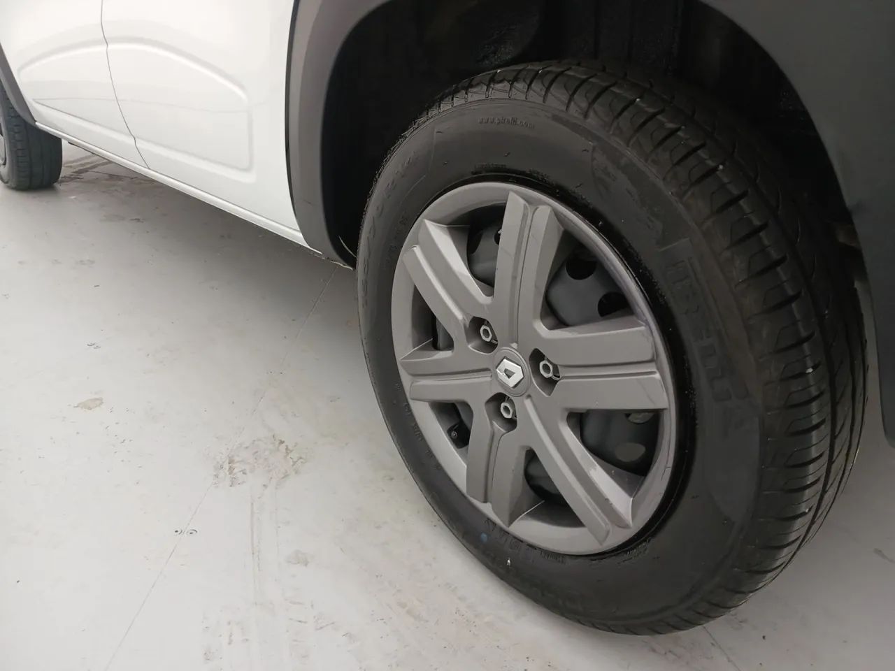 Renault Kwid 1.0 Zen, foto 12 de 18