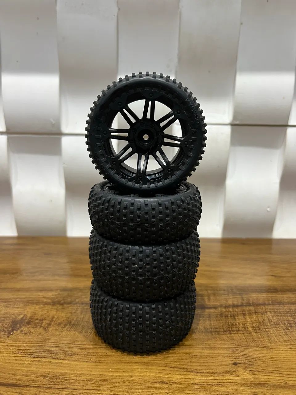 Kyosho dirt hog jogo de pneus Automodelo 