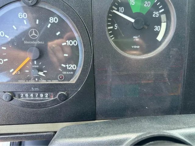 Mercedes 710 bau 2012 - Foto 3