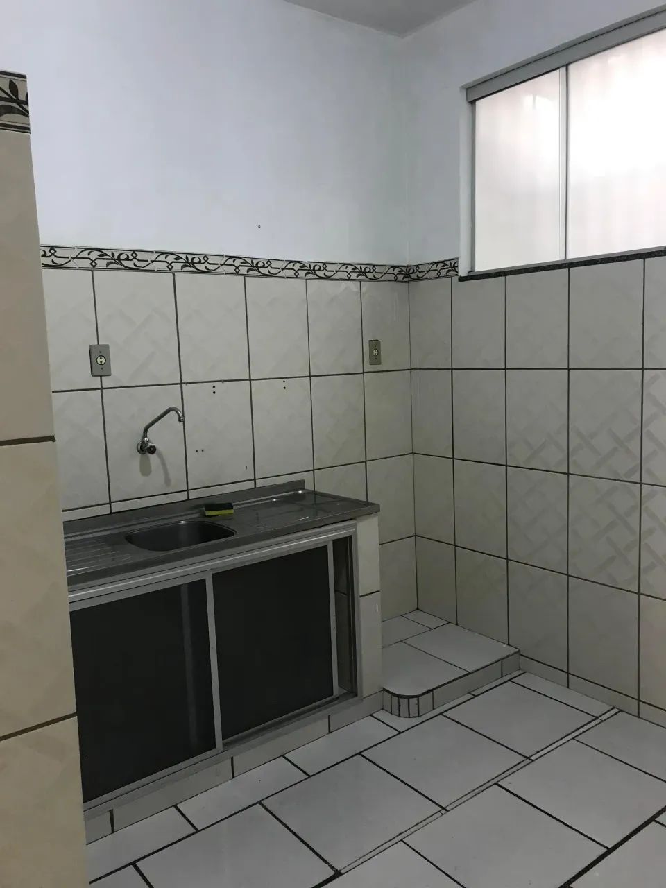 Cabo Frio -Vila Nova- vendo prédio inteiro - vagas - Foto 5