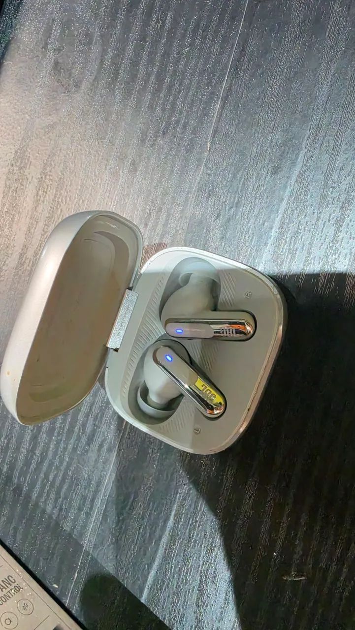 Fone JBL live beam 3 - Foto 4