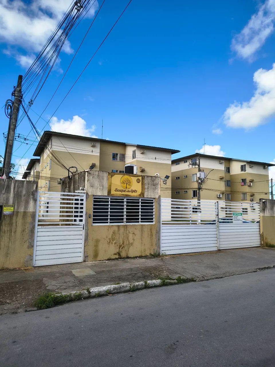 Bosque dos Ipês próximo a Coca cola e shopping Pátio 
