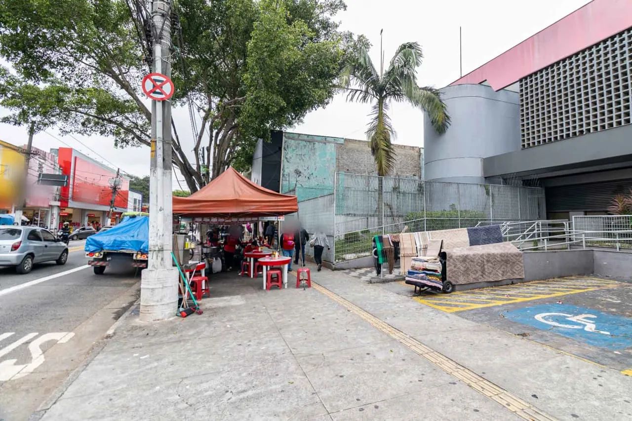 Loja na Avenida Mateo Bei, 3286  2048 m² - Foto 3