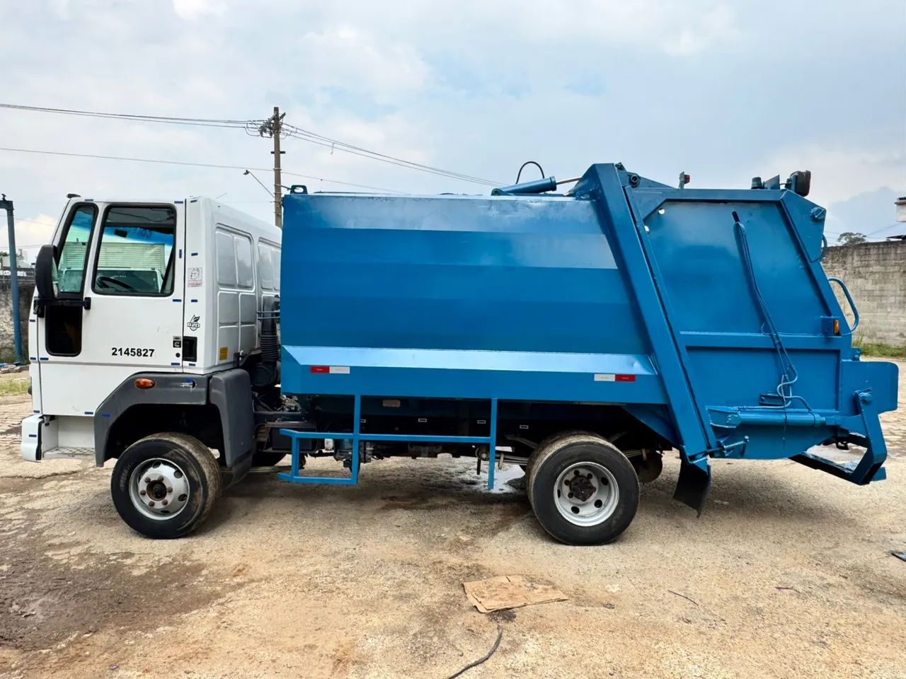 Cargo. 1119. Compactador de lixo.  Ano 2014. - Foto 4