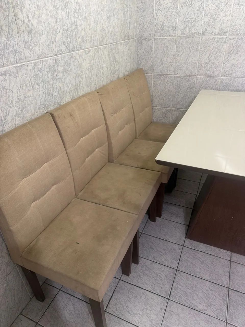 Mesa 4 cadeiras / tampo de vidro / seminova  - Foto 5