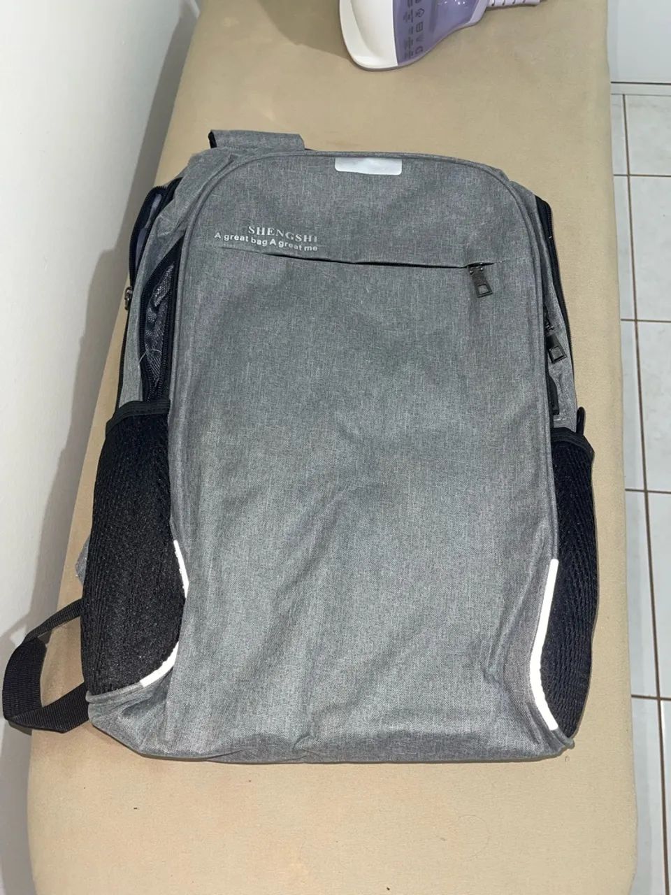 Mochila Cinzenta SHENGSHI - Casual e Prática - Foto 3
