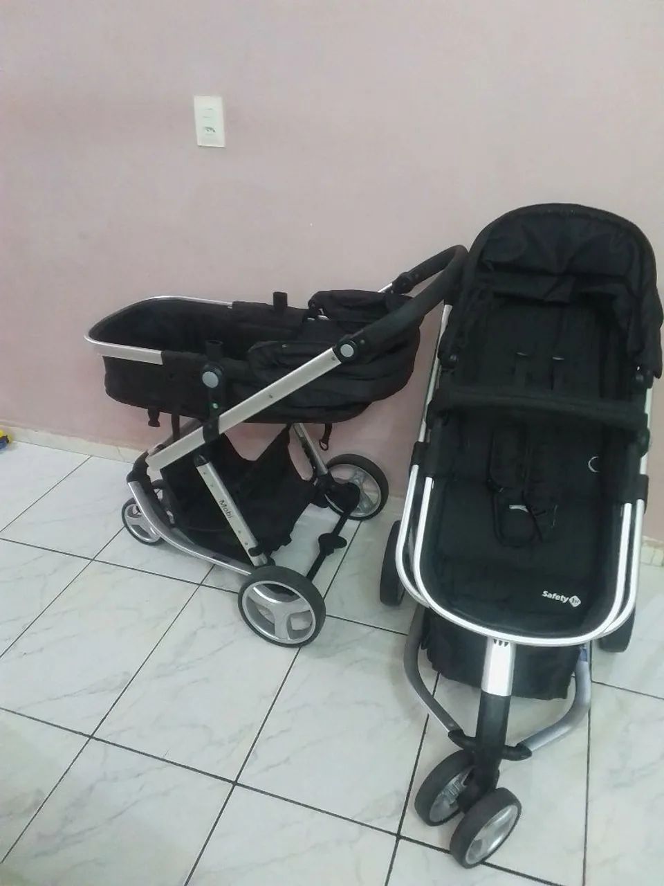 Carrinho de bebe modelo Safety 1ft para gêmeos 