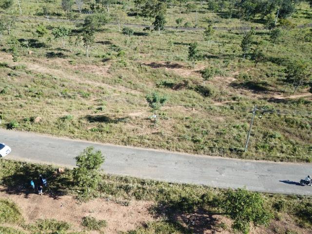 Vende-se, próximo ao Lago Corumbá 3 Lotes - Foto 3