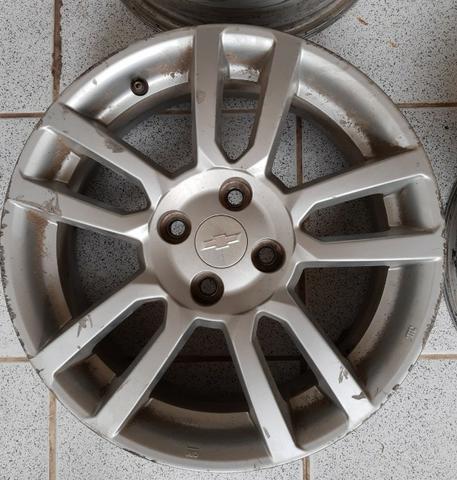 Jogo de rodas aro 16 Chevrolet Sonic 4x100 - Originais - Foto 4