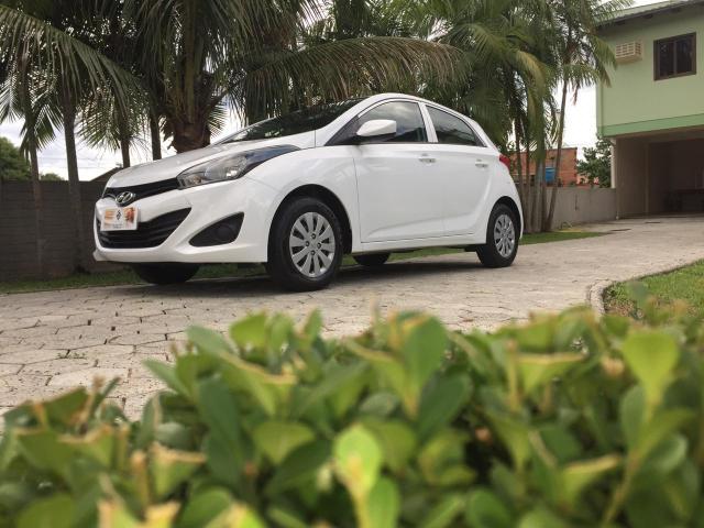 Vendo Hb 20 único dono 2015 carro 1.0 com 6?mil kms - Foto 2