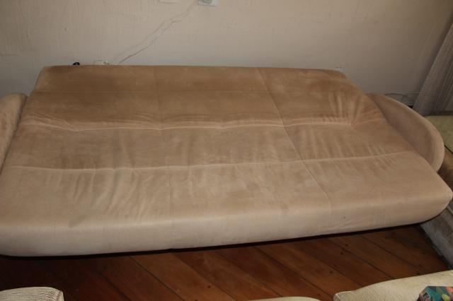 Sofá Cama em Tecido Bege 83cm x 206cm x 73cm - Foto 3