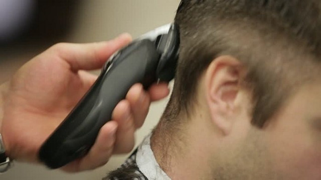 Curso de Corte Masculino ou Barbeiro - Escola Maria Bueno - Foto 2