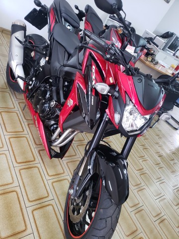 SUZUKI GSX S750