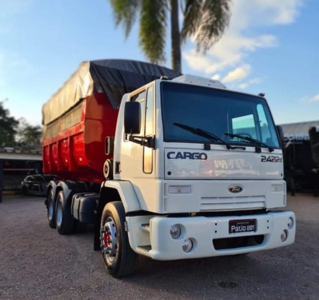 CAMINHÃO TRUCK FORD 6X2