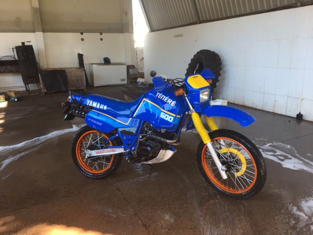 TENERE 600 TROCO POR HORNET