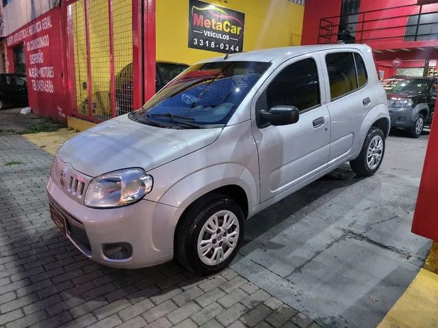 Comprar Hatch Fiat Uno 1.0 Flex Vivace Evo Branco 2013 em