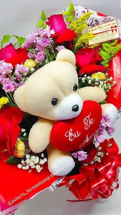 Buquê de rosas e girassóis, kits românticos, bombons, pelúcias