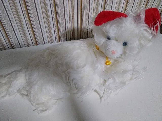 Gatinha de pelucia tem uns 40 cm - Foto 3