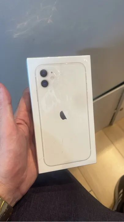 iPhone 11 Branco - Novo na Caixa