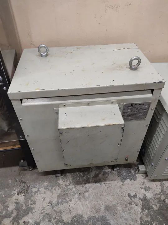 Transformador trifásico 220v / 380v - 45Kva