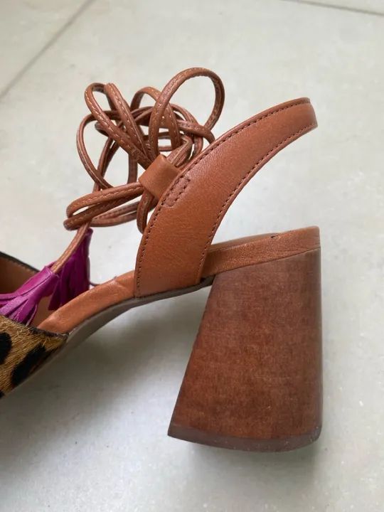 Sandália Salto Alto Laço Animal Print - Foto 3