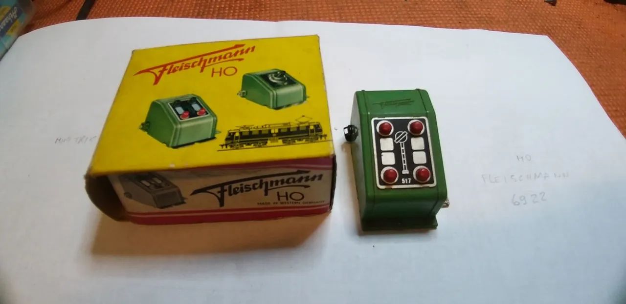 Parts & Accessories - Fleischmann: 6922 Impulse Switches for four