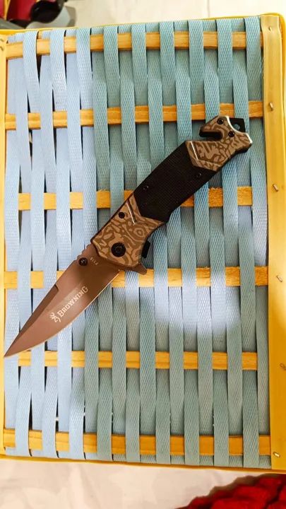 Facas colecionáveis Flip e Karambit (estilo CS:GO)