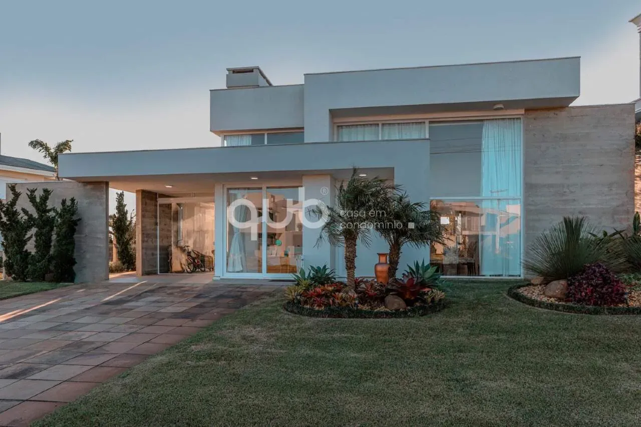 Casa à venda, 4 quartos, 4 suítes, Condomínio Riviera Xangri-Lá - Xangri-Lá/RS