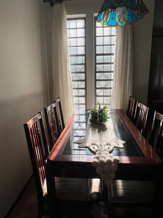 Mesa de jantar em mogno 6 lugares - Foto 2