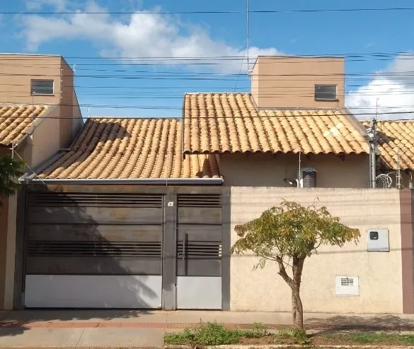 Alugo casa mobiliada por temporada em CG/MS, comporta até 05 pessoas.