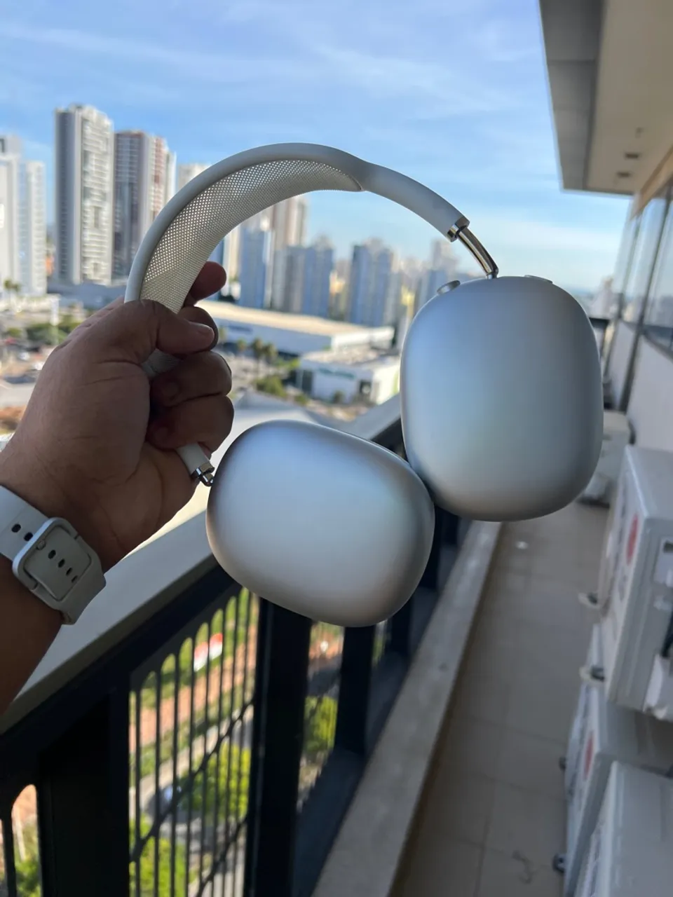 AirPods Max - Som Imersivo e Design Premium