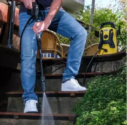 Lavadora de Alta Pressão Portátil 1.500 PSI 300 L/h Kärcher - Karcher - Foto 4