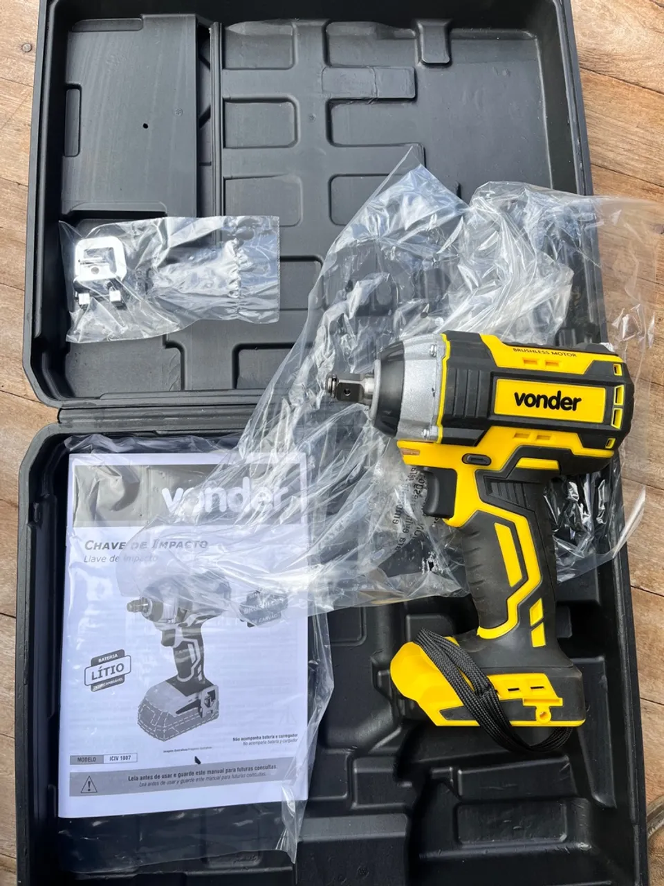 Chave de Impacto 1/2 Pol. ICIV1807 18 V sem Bateria com Maleta VONDER-6004180700