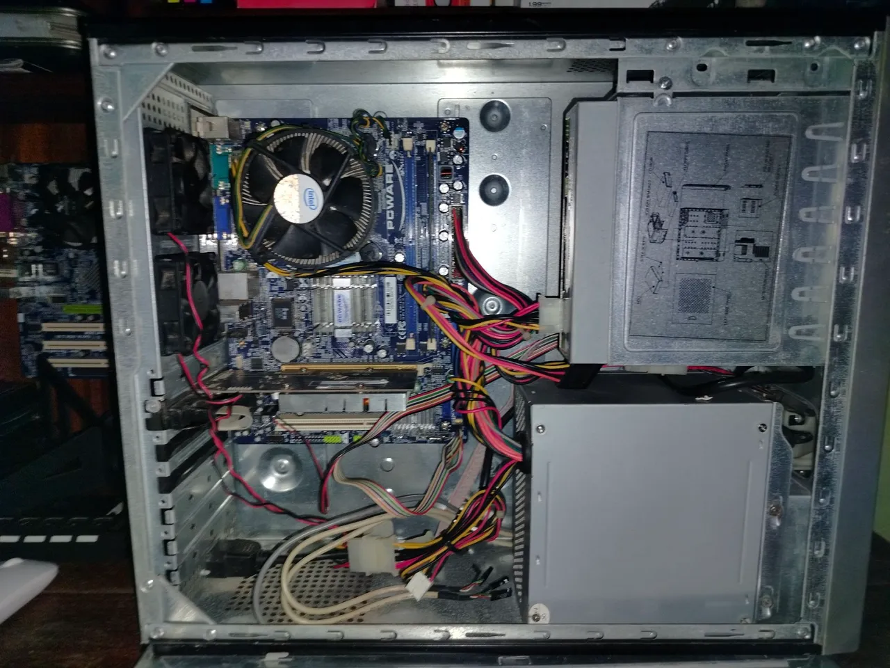 Computador Desktop com Intel