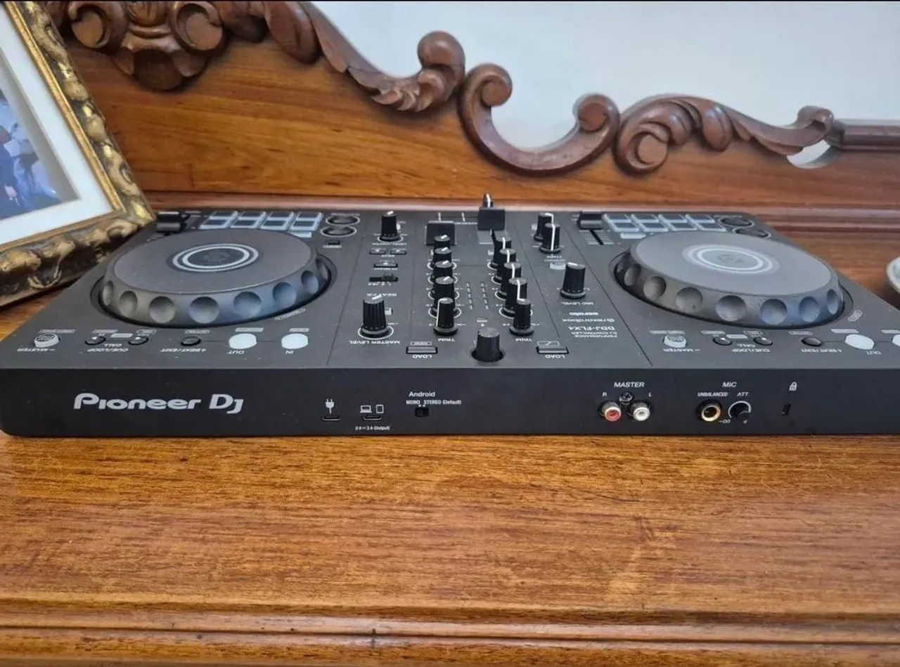 Pioneer dj, modelo:ddj flx4 - Foto 3