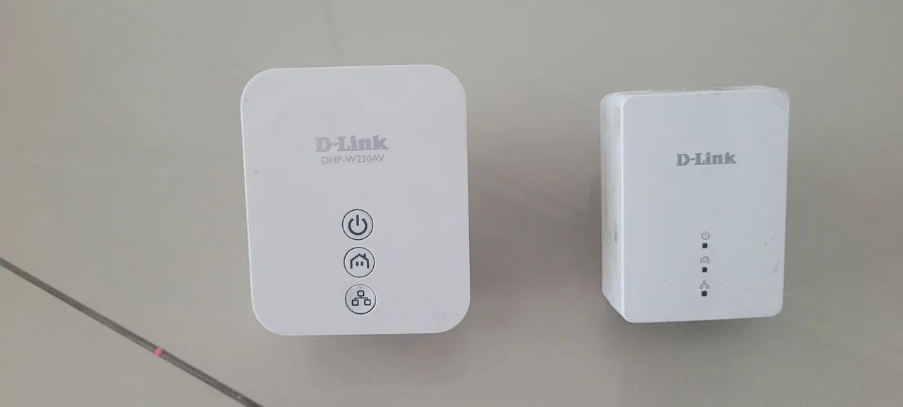 D-Link DHP-W220AV PowerLine AV 200Mbps/Wi-Fi