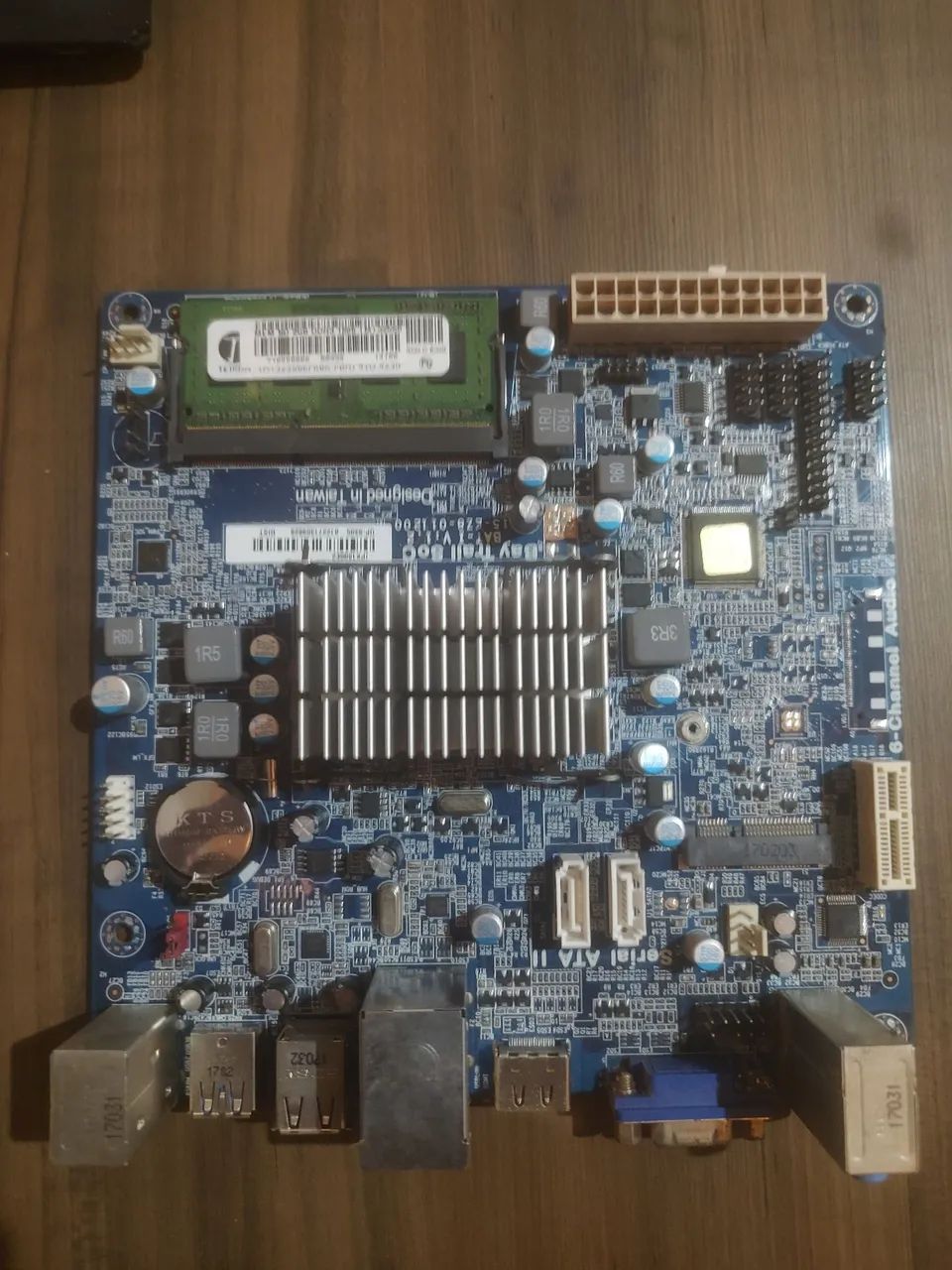 Placa mãe ipx1800e2 com Intel Celeron e memória ram 2gb