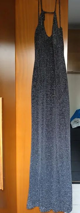 Vestido de festa preto com glitter