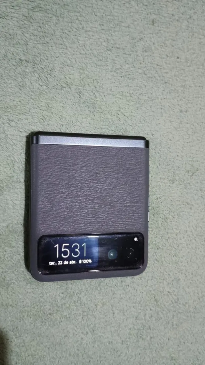 Vendo Motorola RAZR 40