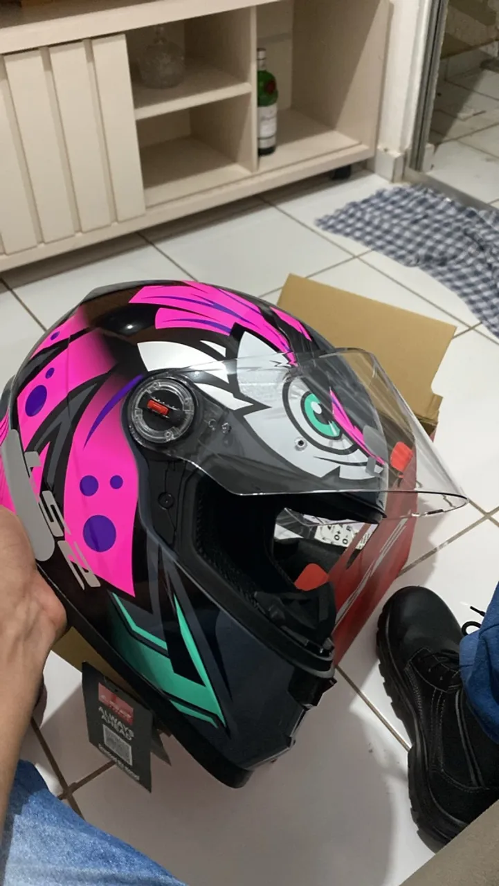 Capacete Ls2 novo na caixa menos de 1 mês de uso