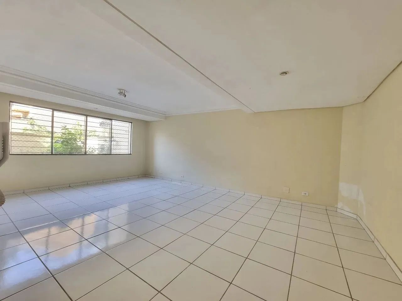 CASA RESIDENCIAL em Curitiba - PR, São Lourenço - Foto 4