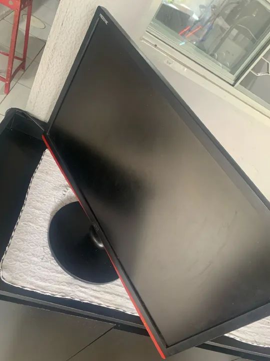 Monitor Gamer AOC 24 - Full HD 75Hz