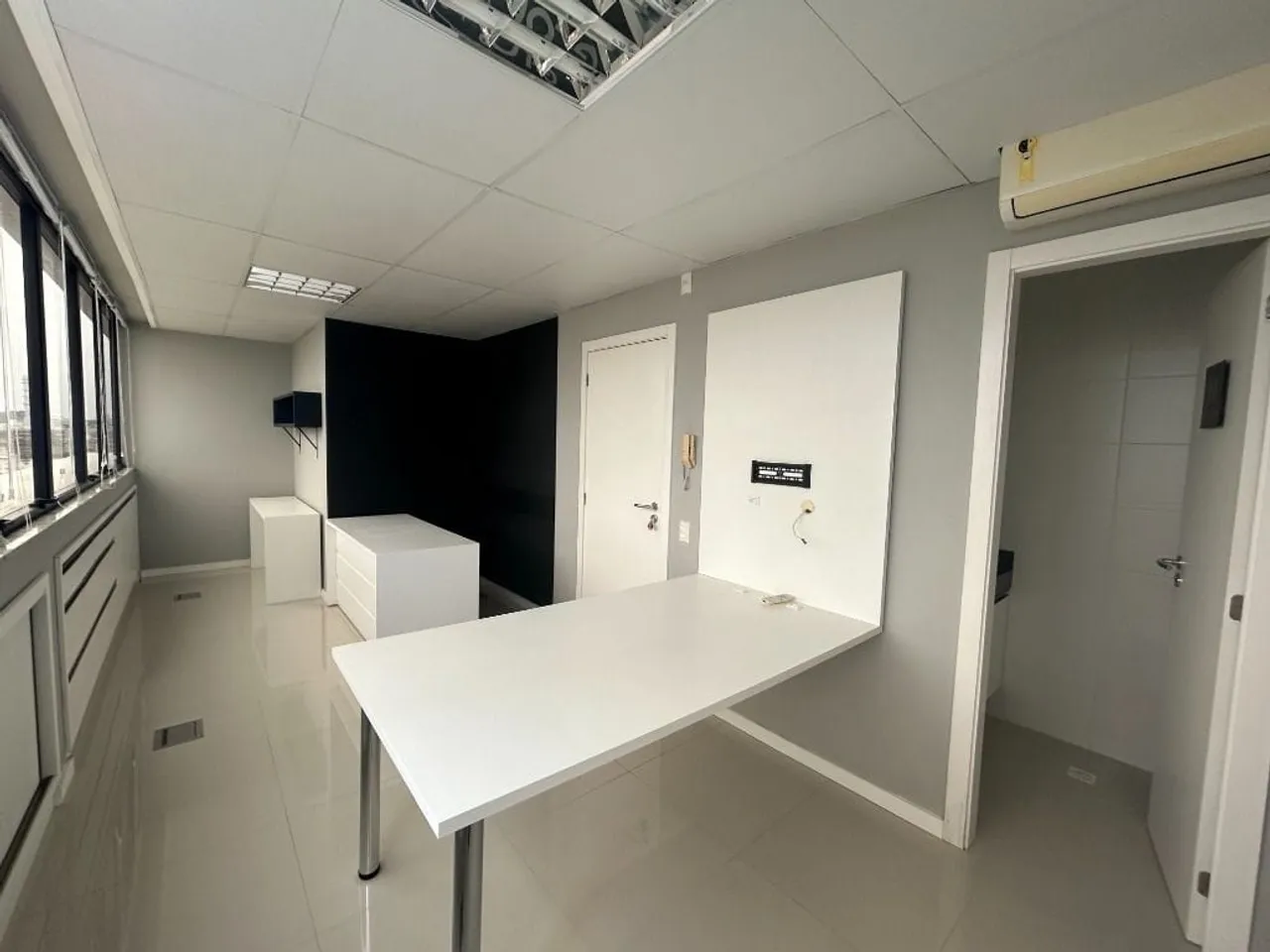 Sala à venda, 27 m² por R$ 218.000,00 - Estreito - Florianópolis/SC