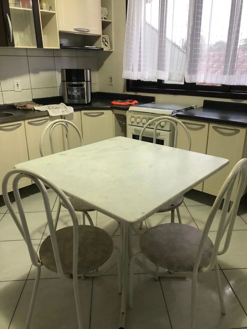 Armários de Cozinha completa com pia junto em Ótimo Estado - Foto 3