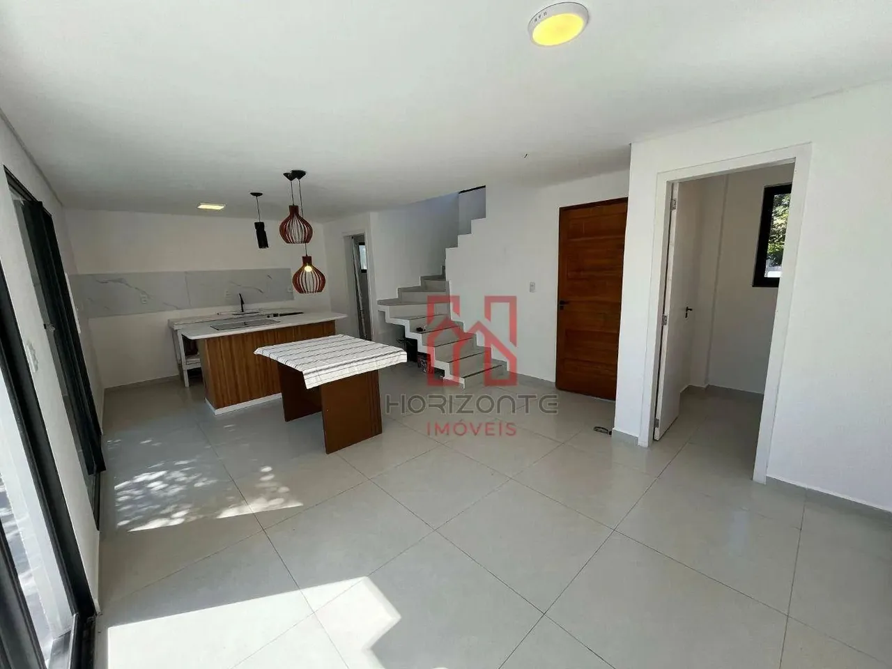 Casa com 2 dormitórios à venda, 105 m² por R$ 477.000 - São João do Rio Vermelho - Florian