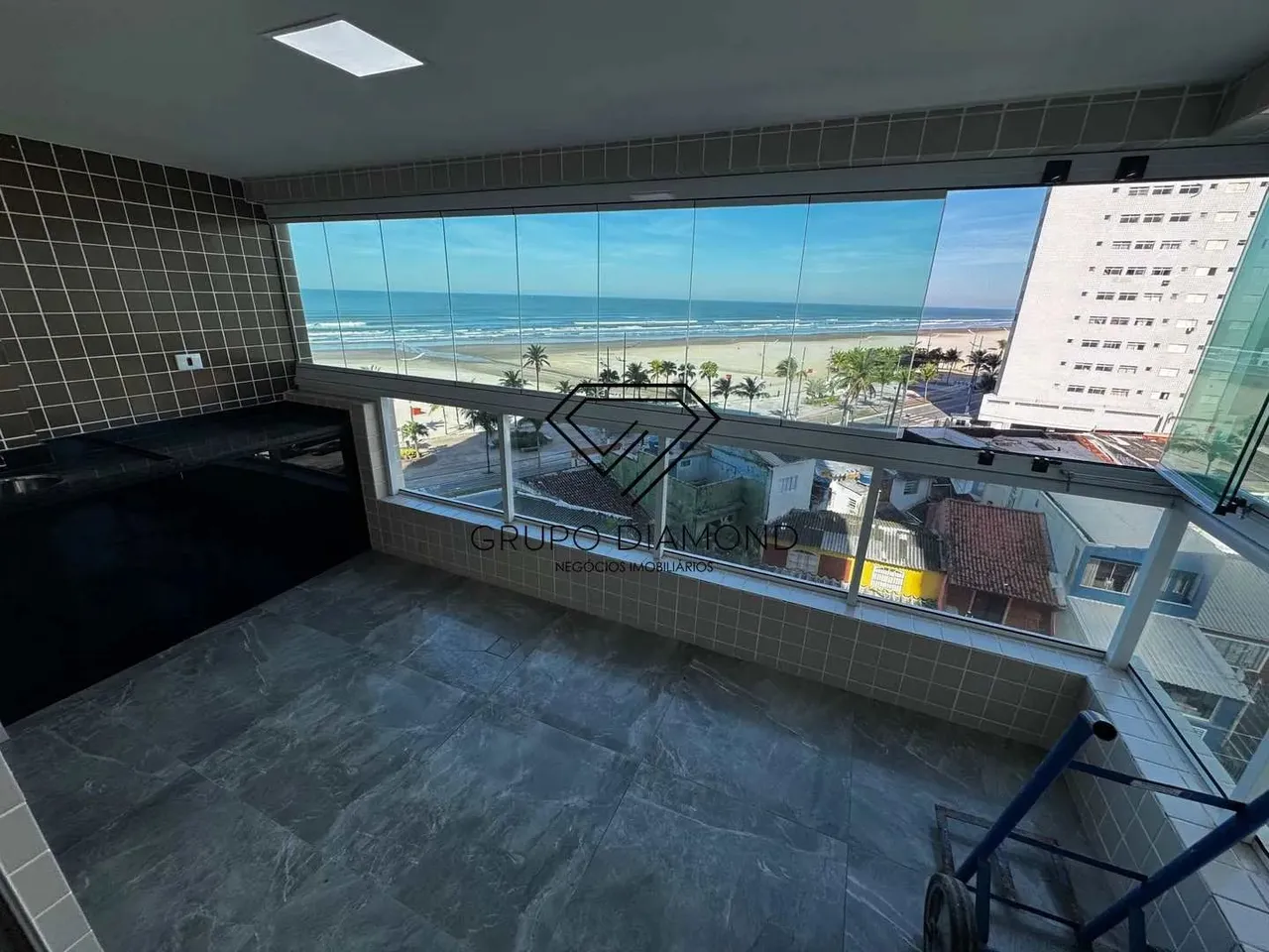 APARTAMENTO 2 QUARTOS 1 SUITE VISTA MAR PARA LOCAÇÃO NA MIRIM