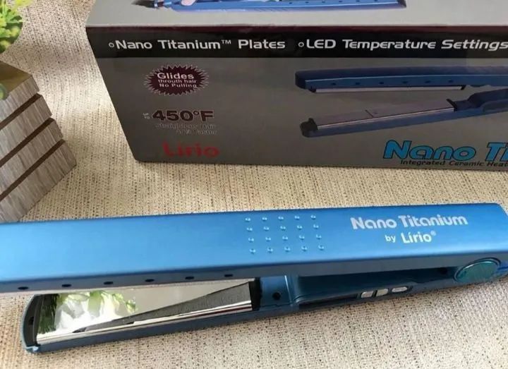 Prancha de cabelo Nano Titanium Lirio 450°F